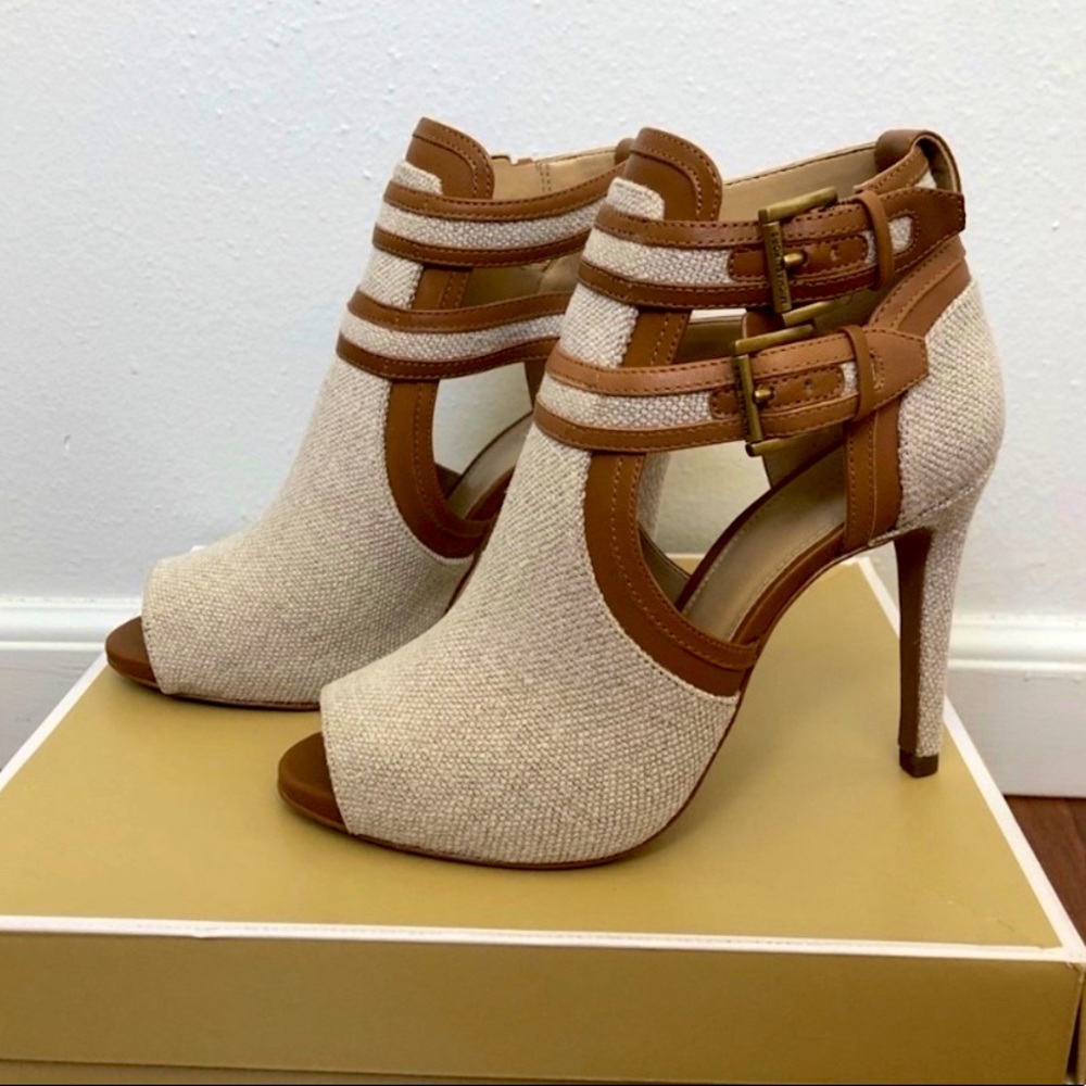 NWB Michael Kors Peep Toe Bootie Heel